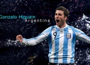 开云体育官网-暗夜之锁，拉文如何用防守定义季后赛之夜