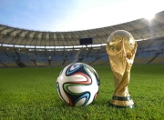 开云体育直播-赛道绝杀，周冠宇点燃赛场，雷诺车队力压阿斯顿马丁