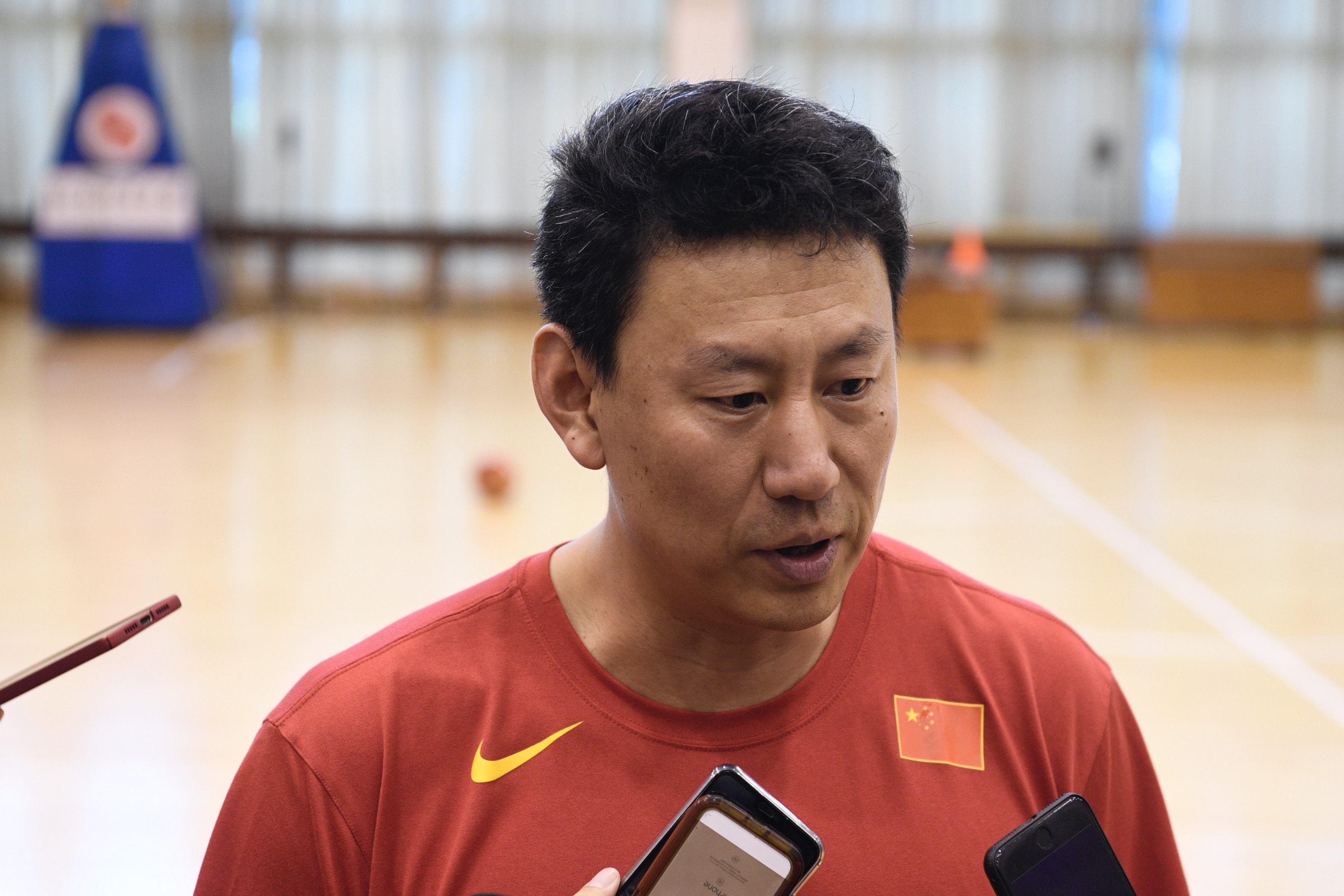 中国男篮主帅李楠提高赛前部署：拼到最后一刻不放弃