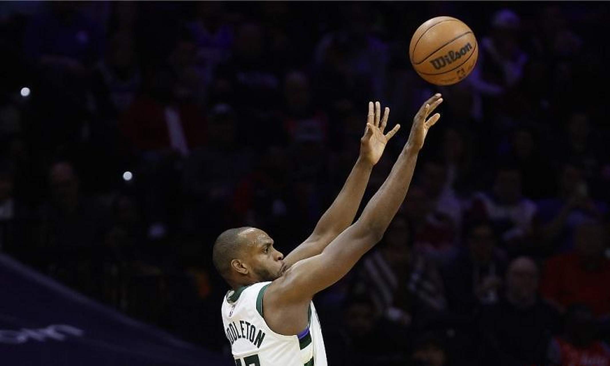 雄鹿球员米德尔顿成为湿地主保护倡导者 雄鹿球员米德尔顿成为湿地主保护倡导者