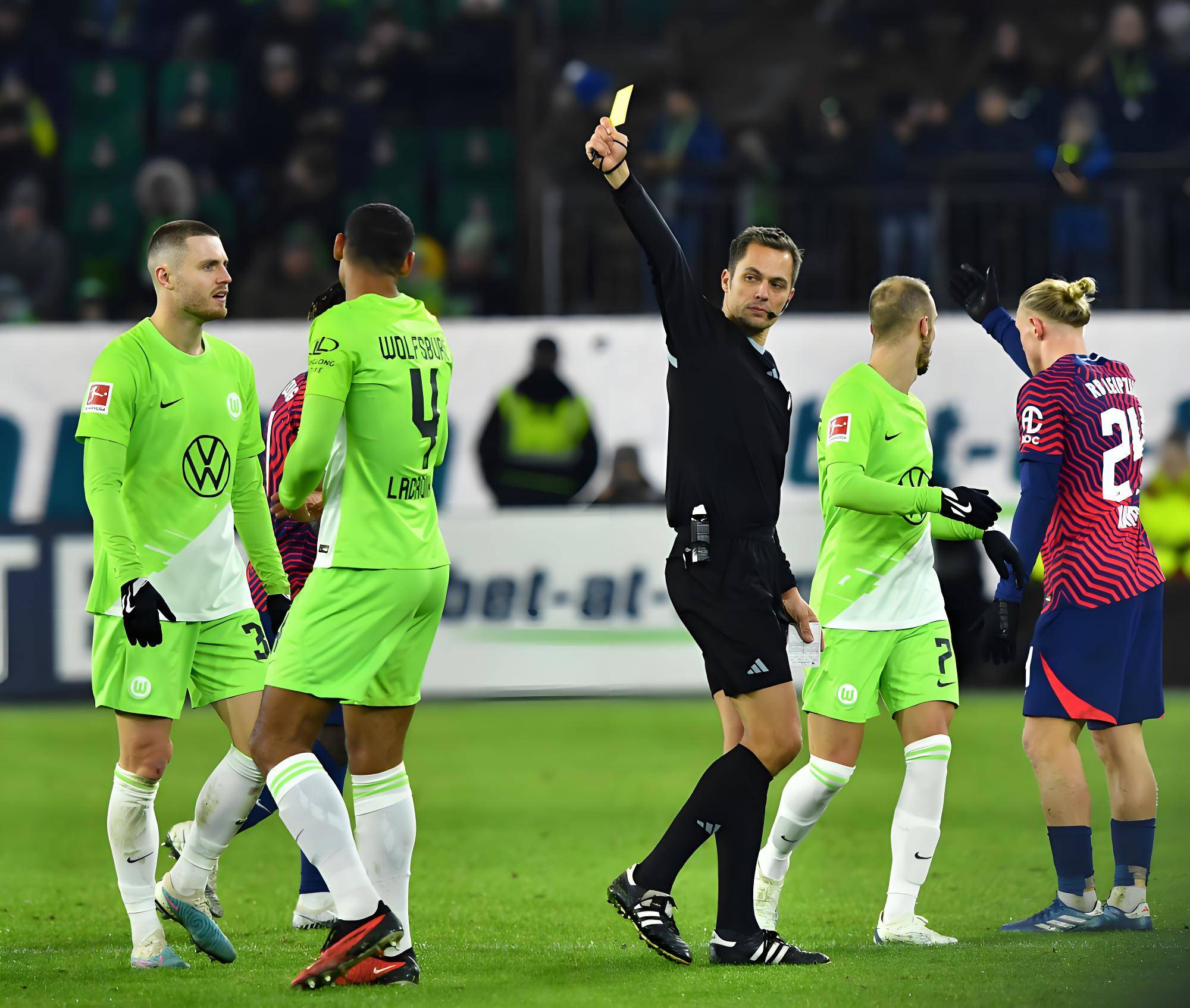 包含沃尔夫斯堡主场大胜,德甲攻击力再现狂潮的词条 包含沃尔夫斯堡主场大胜,德甲攻击力再现狂潮的词条