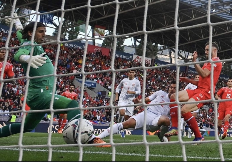 英格兰队在与捷克队的较量中获胜 英格兰队在与捷克队的较量中获胜