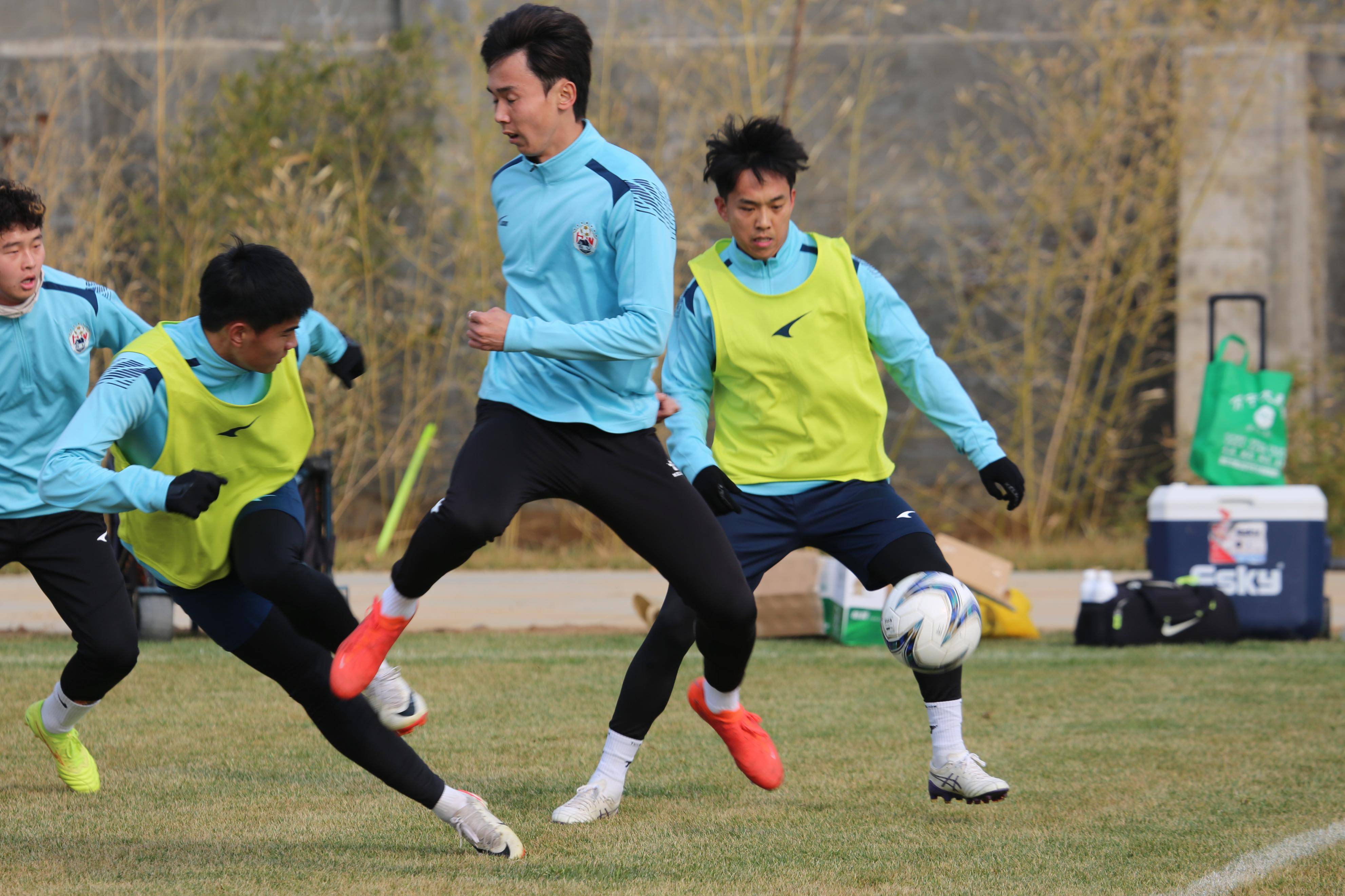 优异成绩!球队积极备战下场比赛 优异成绩!球队积极备战下场比赛