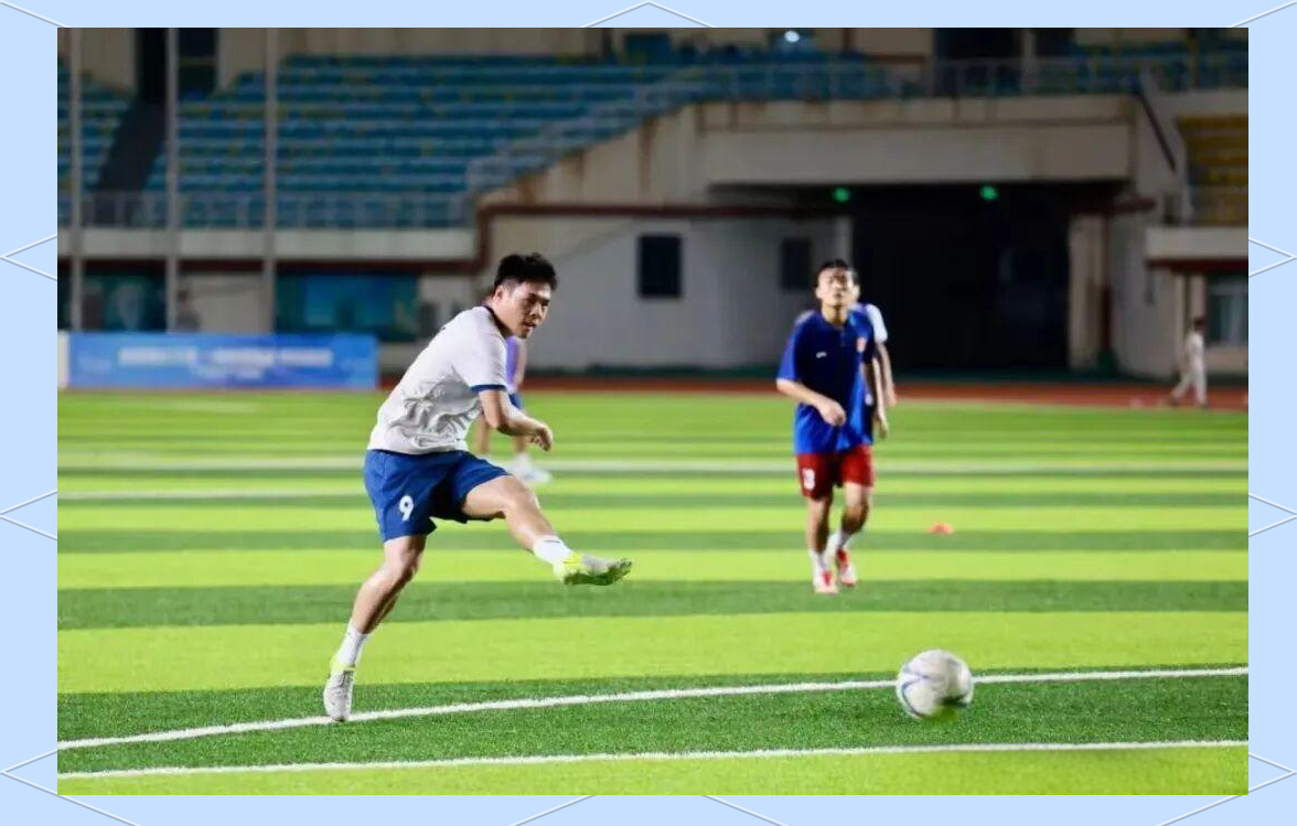 包含局势严峻，球队全力备战下一场生死战的词条