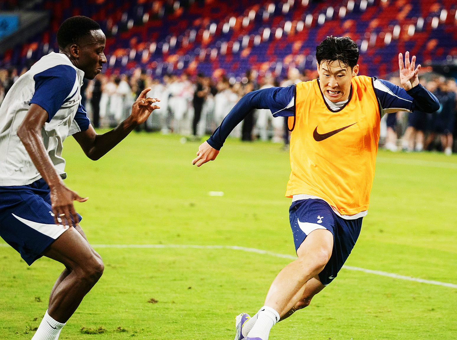 热刺主场战胜对手，重回胜利轨道