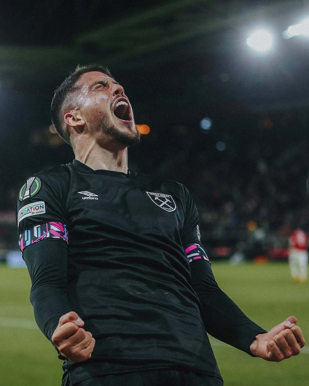 包含尼斯主场惨败西汉姆联，近期不振的词条