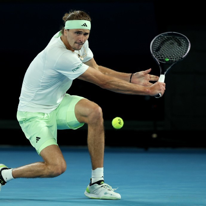 关于澳大利亚网球队险胜意大利网球队,梅德韦杰夫制霸全场的信息 关于澳大利亚网球队险胜意大利网球队,梅德韦杰夫制霸全场的信息