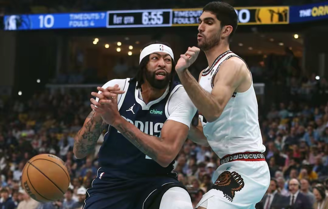 新疆队横扫灰熊,武切维奇惊艳四座的简单介绍 新疆队横扫灰熊,武切维奇惊艳四座的简单介绍