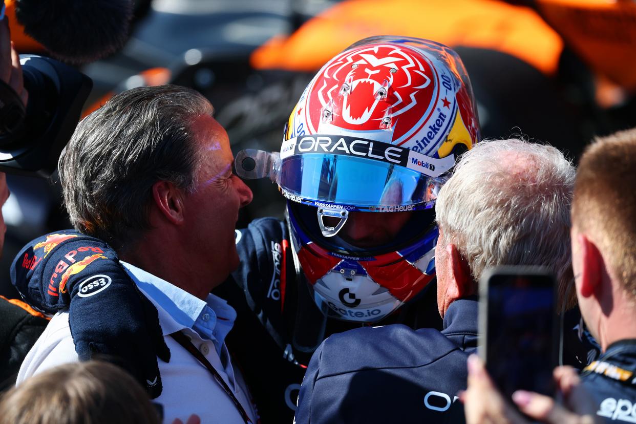 关于哈斯车队轻取红牛二队，皮亚斯特里统治全场的信息