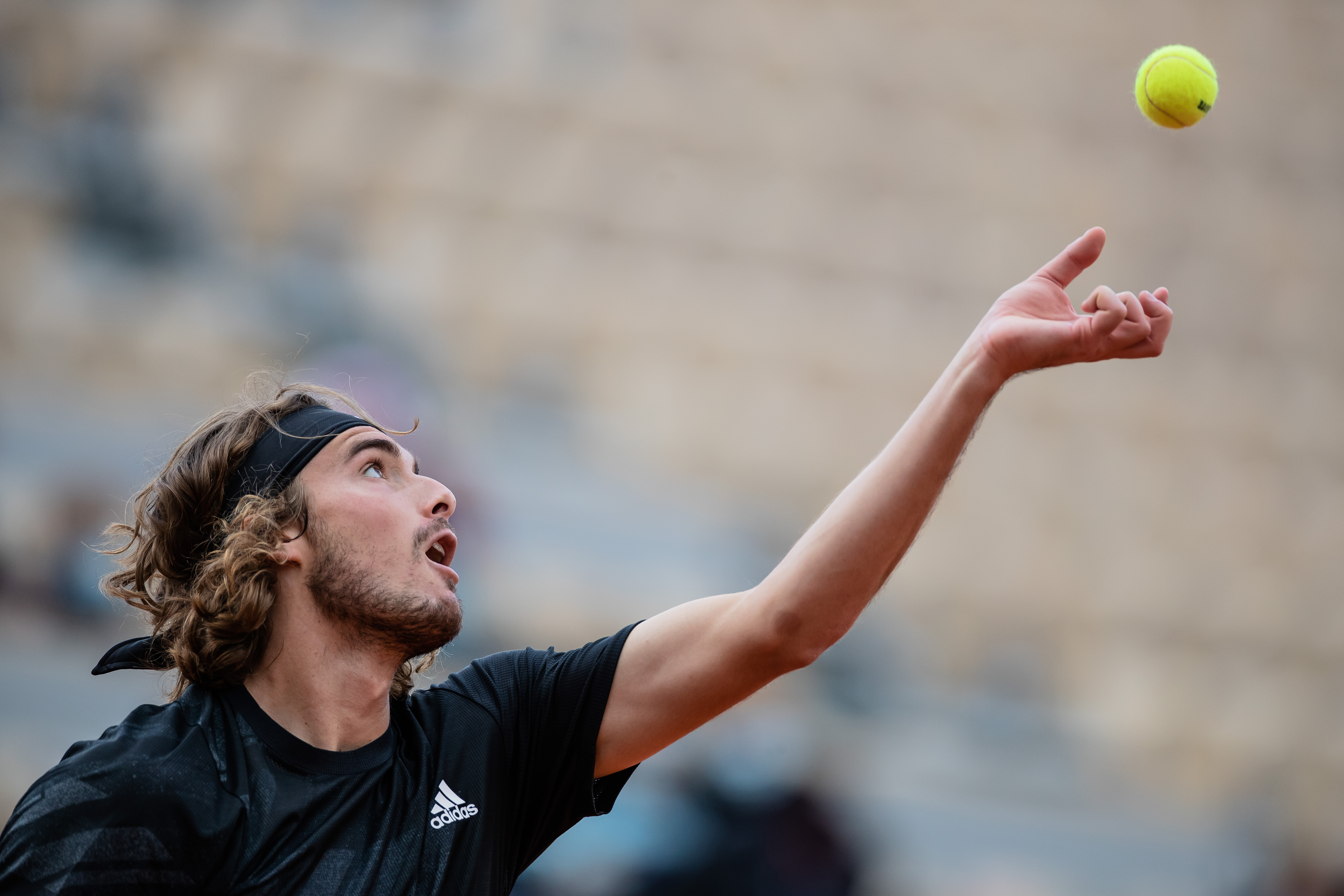 法网翻盘戴维斯杯，西西帕斯高光表现