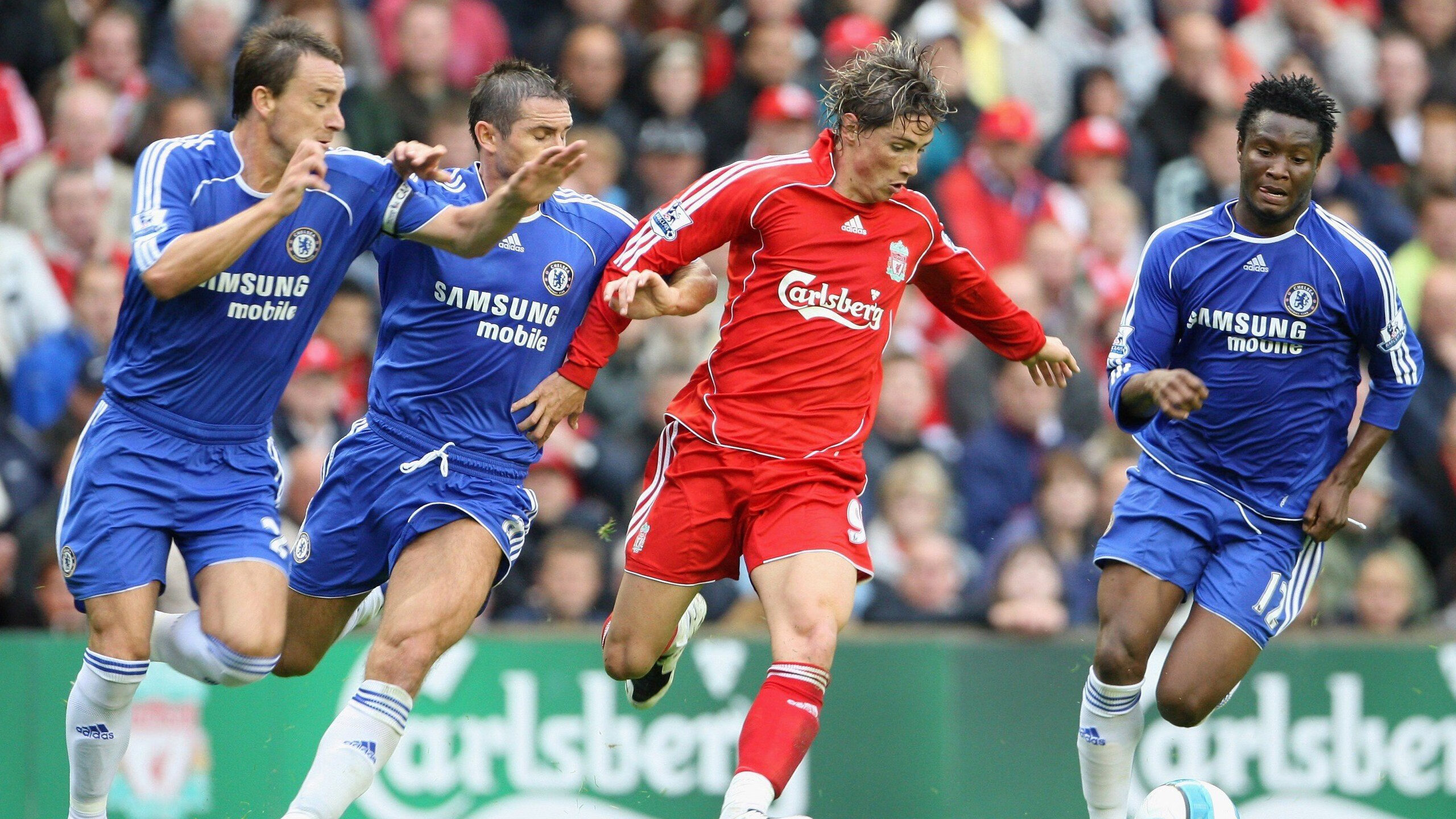 法比尼奥,从幕后到聚光灯下,一记重炮定江山—利物浦客胜丹麦的战术密钥